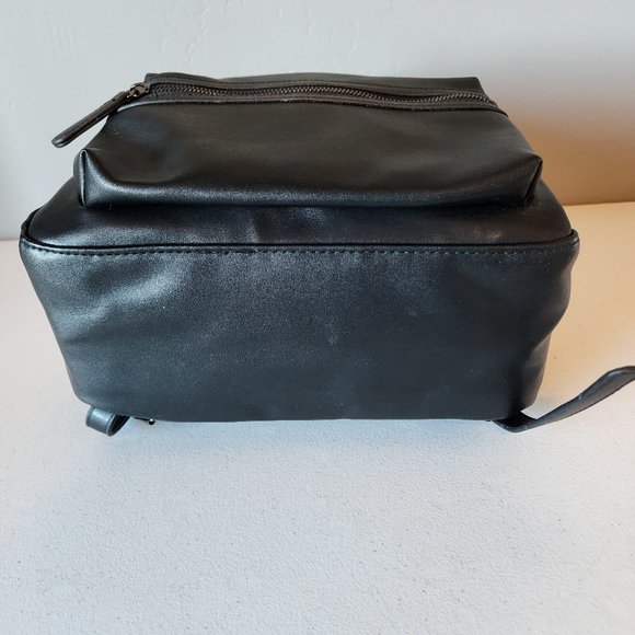 Loulu Backpack "NEW" - Picture 8 of 15